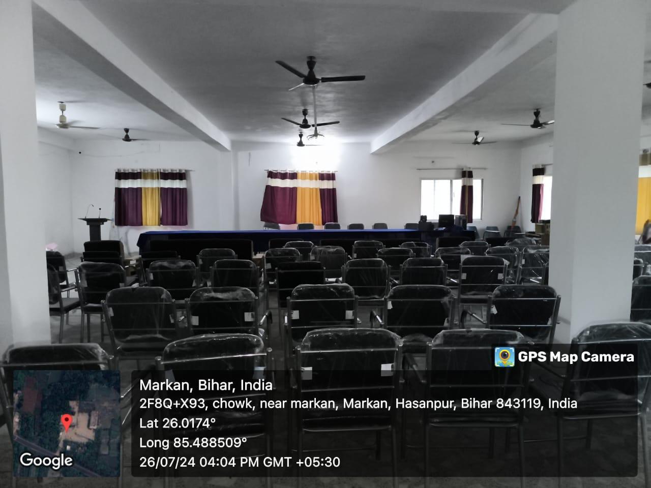 College hall seating