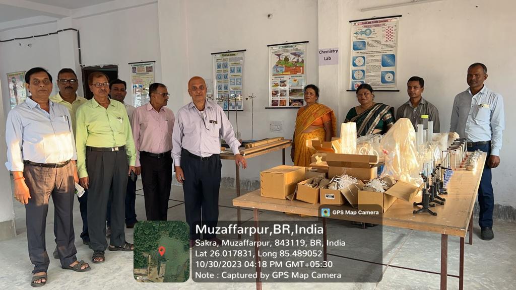 Chemistry lab with faculty during laboratory setup